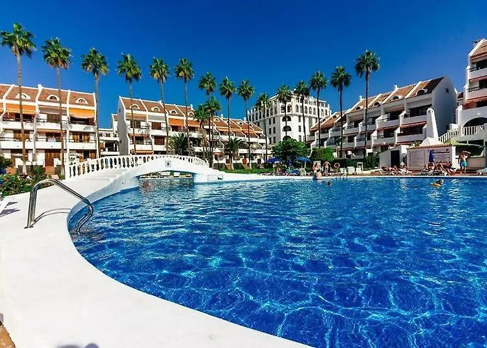 Cozy Seaside Apartment 215 In Parque Santiago 2
